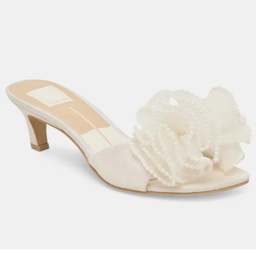 🤍▪️Dolce Vita ▪️Narita Pearl Off White Satin Heels Size 6/ 6.5